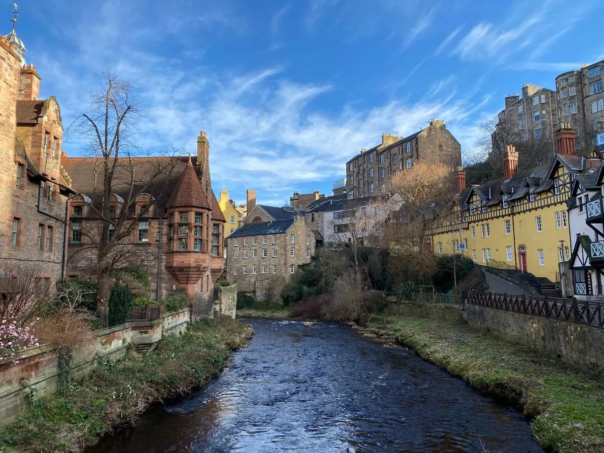 Homely Tenement For 2 Near Botanic Gardens Edinburgh